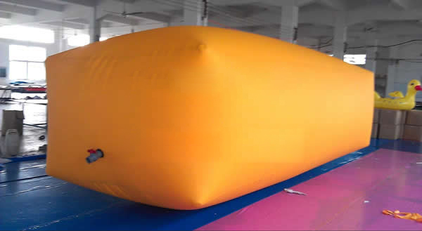 户外仓储活动篷房墙体PVC篷布（要选玻璃幕墙还是PVC篷布作为户外酒席）