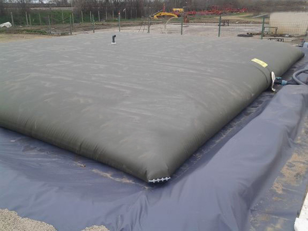 车载备用油囊多大容量（车载备用油囊使用中的注意事项）